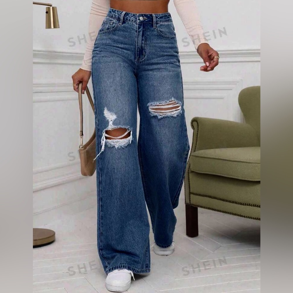 🔆NWOT🔆 Women's Jeans Distressed Loose Fit Denim Pants Shein Medium Wash
